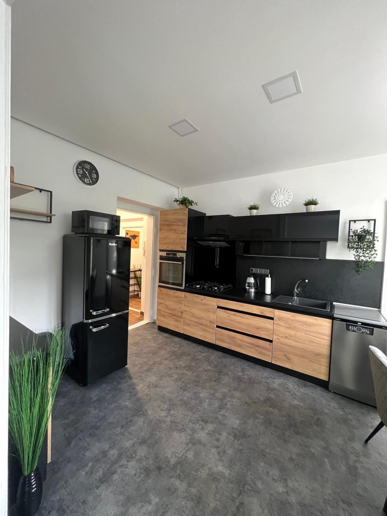 Apartman V Centru Trutnova Екстер'єр фото